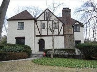 158 Brewster Rd, Scarsdale, NY 10583