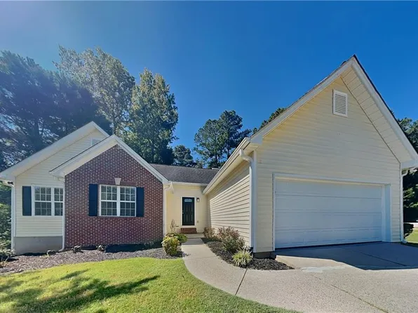 365 Telford Dr, Sugar Hill, GA 30518