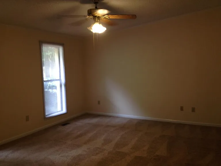13505 Phillips Rd — Photo 10