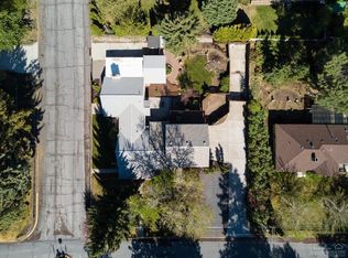 1154 NE 9th St, Bend, OR 97701