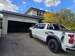 783 Bloor St, Mississauga, ON L4Y2M7