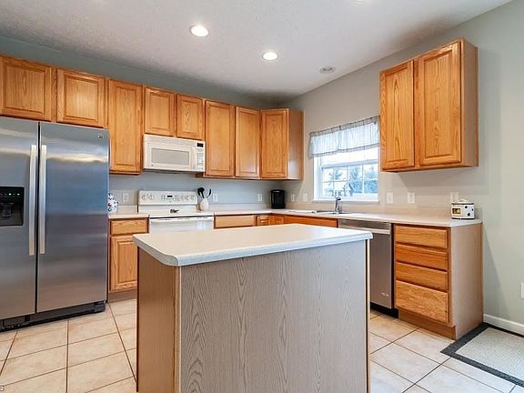 5th image of 2777 Pinegate Dr