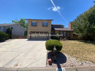 8190 S Monaco Cir, Centennial, CO 80112