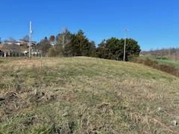 1138 Empire Dr SW, Abingdon, VA 24210