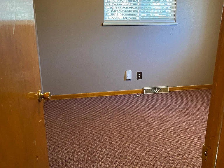 2023 Mountain View Ave — Photo 11