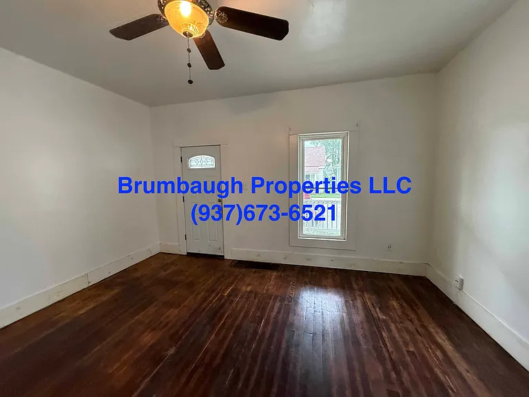 1027 Park Ave — Photo 24
