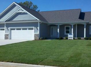 3125 Oakbrook Way, Bay City, MI 48706
