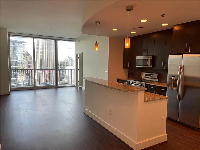 1080 Peachtree St NE #2015 — Photo 4