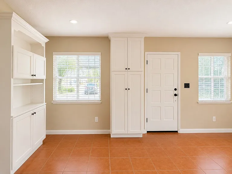 1540 Oneco Ave — Photo 4