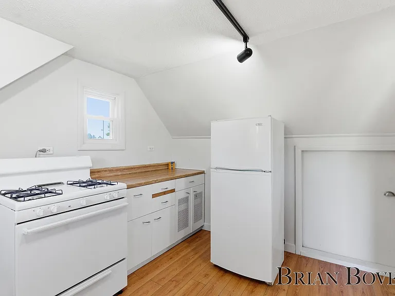 6480 Belmont Ave NE #UP — Photo 7