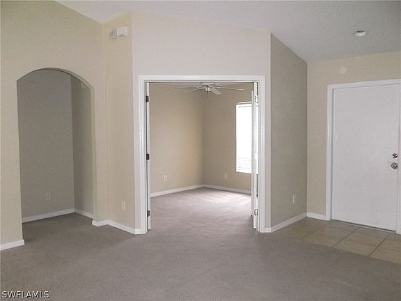 3rd image of 1148 Pisa St E