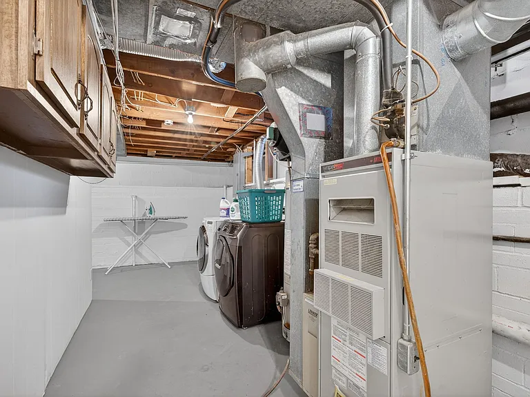 444 Rosedale Ter — Photo 38