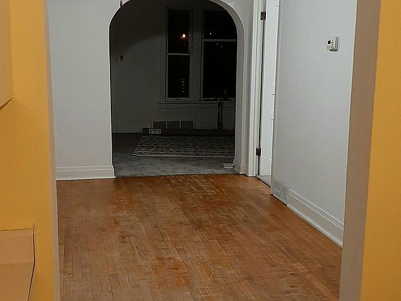3rd image of 1446 E Seeley St Floor 1