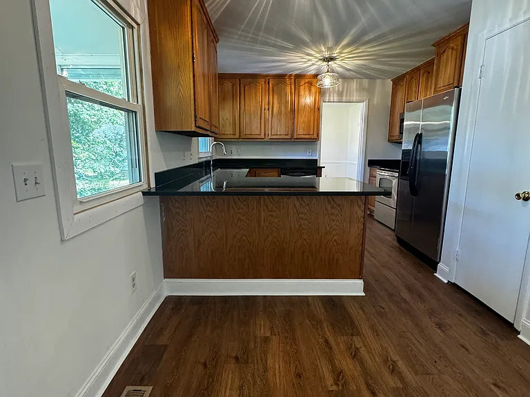 3310 Winchester Dr — Photo 8