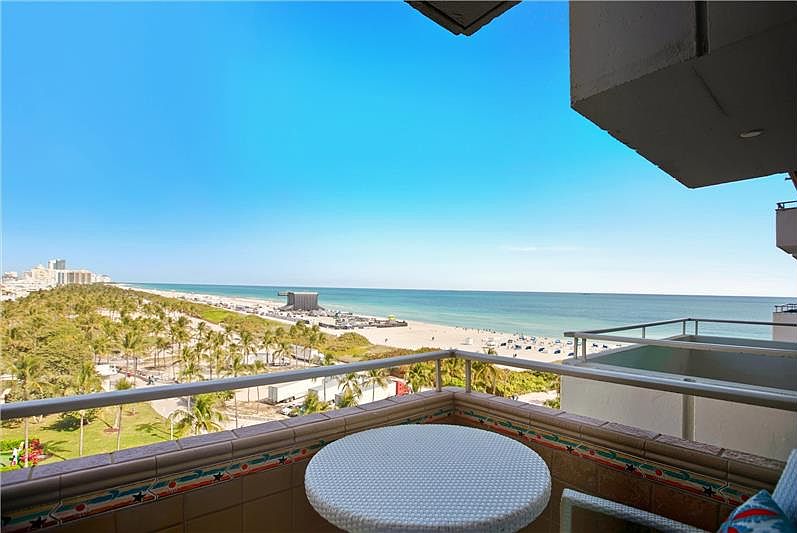 1st image of 465 Ocean Dr APT 1024