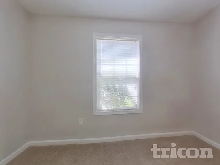 117 Elder Dr — Photo 12