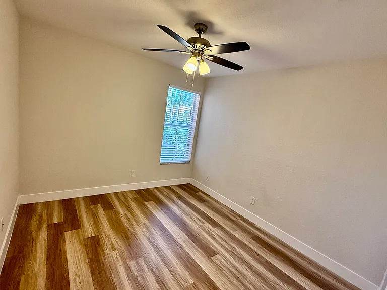 3545 Forest Hill Blvd #5 — Photo 9