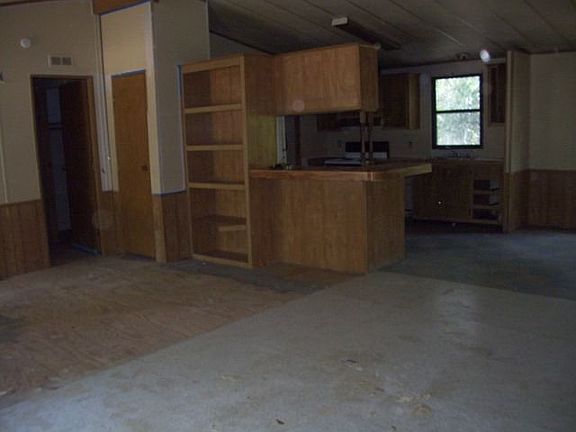 4th image of 114 Oak Wood Dr