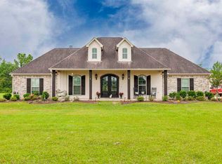 910 Old Beaumont Rd, Sour Lake, TX 77659