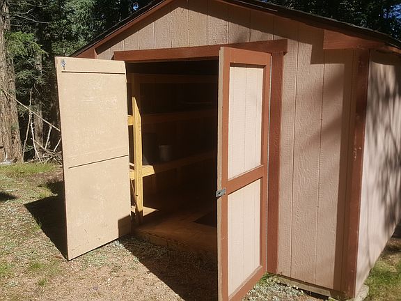 Storage Shed, with shelves