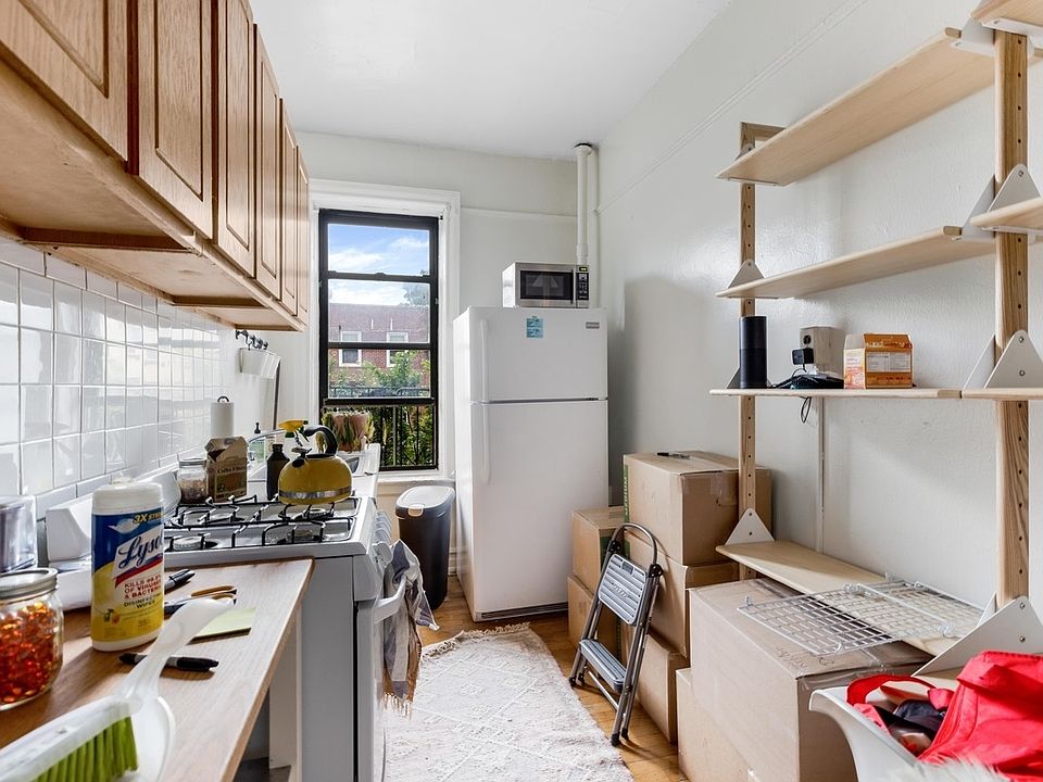 1st image of 107 Brooklyn Ave APT C1a