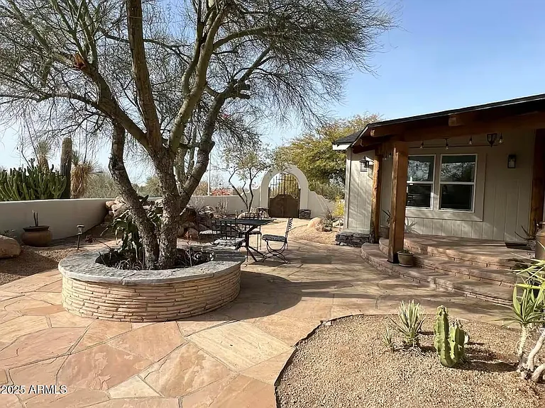 5824 E Montgomery Rd — Photo 32