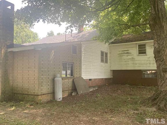 3rd image of 504 Cavel Chub Lake Rd