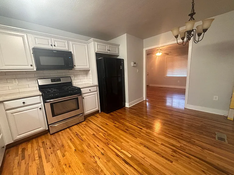 5717 Lee Ave — Photo 7