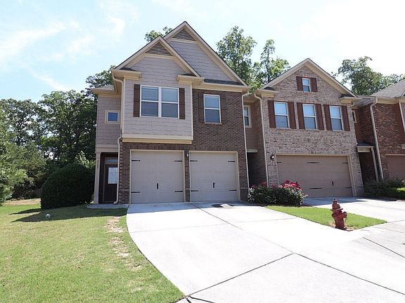 2nd image of 2237 Oakland Downs Way