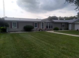 3605 S 950 E, Wolcottville, IN 46761