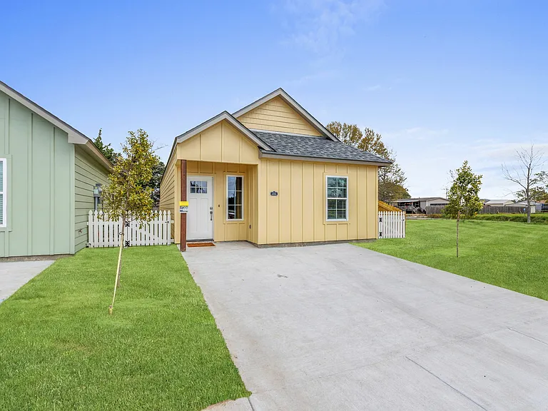 The Crest Homes — Photo 14