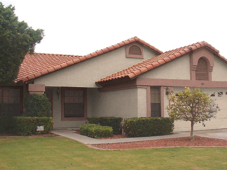 1,818 square feet, single level, 4-bedroom, 2-bath