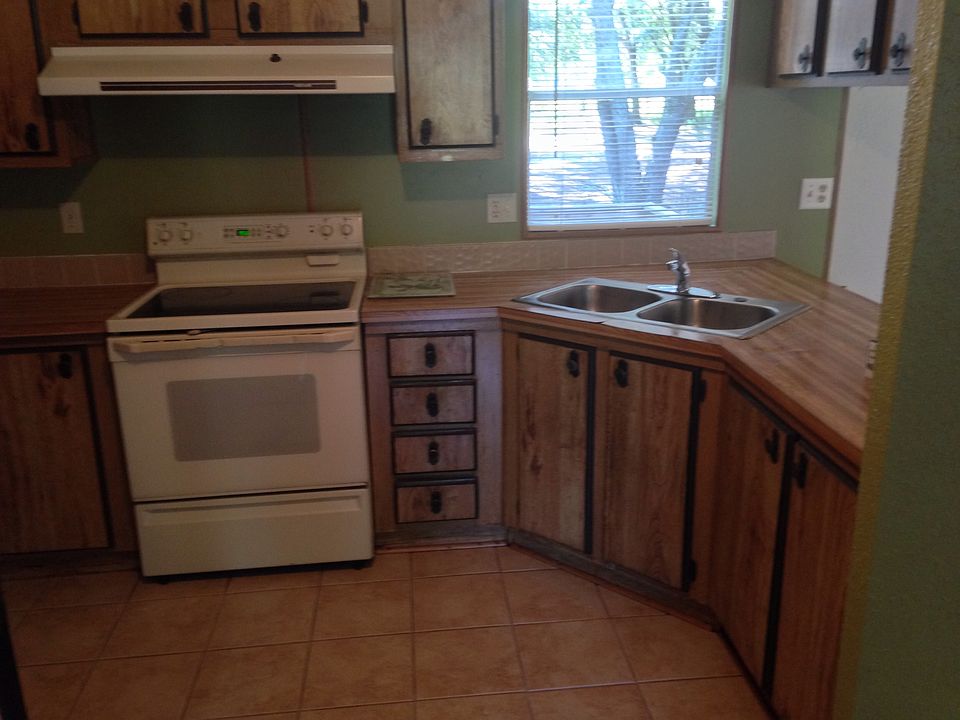 1st image of 667 Honeyfarm Ln