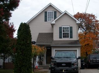 223 Sylvan St, Riverside, NJ 08075