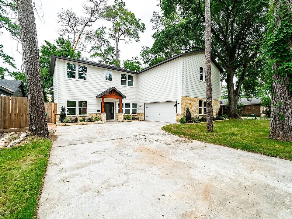 10038 Westview Dr
