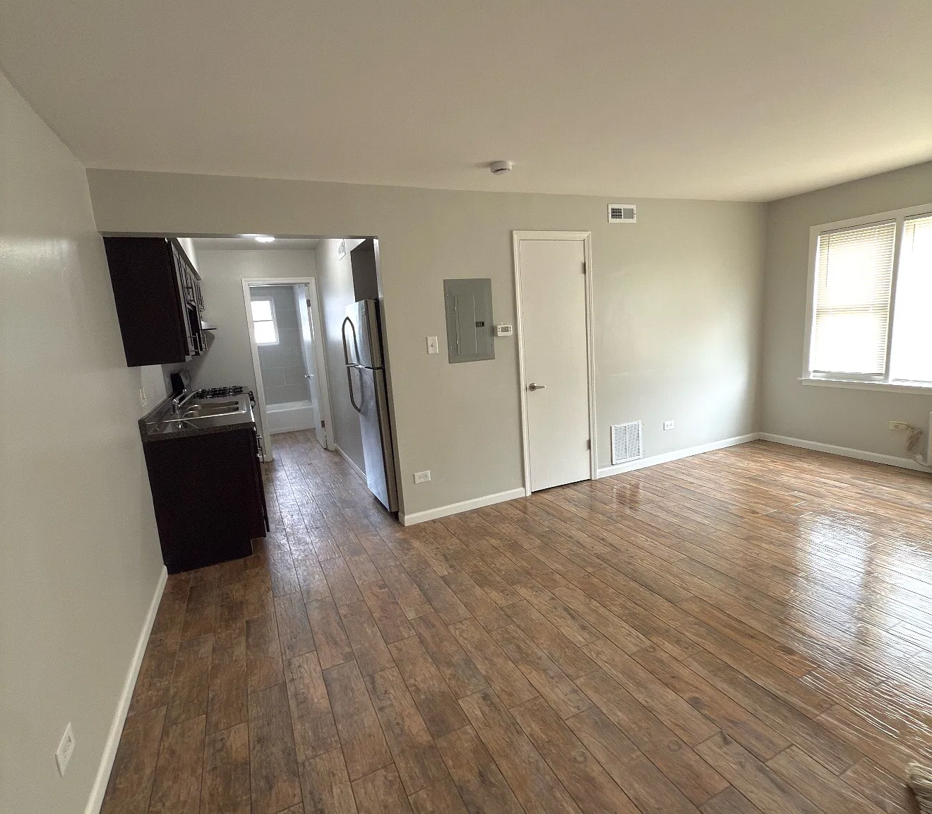 Studio, 500 sqft, $1,095 — Photo 2