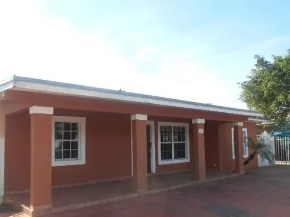 922 E 28th St, Hialeah, FL 33013
