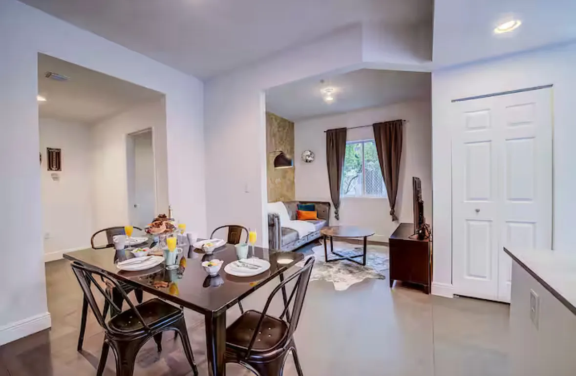 346 Northwest 35th Street - 1 — Photo 3
