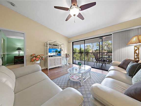 2nd image of 1207 Commonwealth Cir #B-202