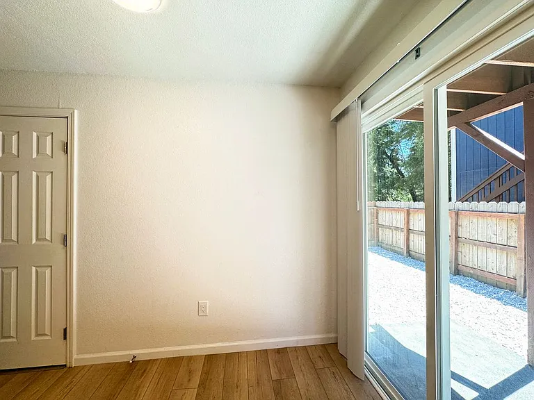 2148 Primrose Dr #1 — Photo 10