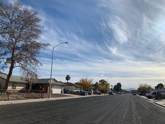 4th image of 1955 Pasadena Blvd