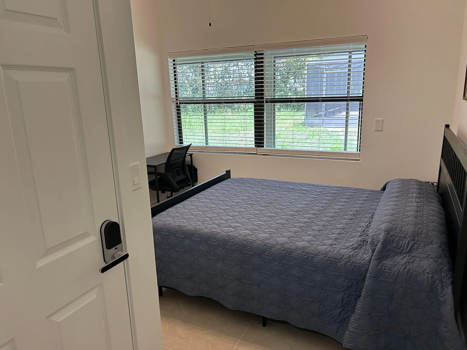 3 bed, 2.0 bath, 1000 sqft, $1,356 — Photo 1