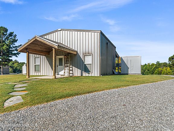 4th image of 595 Nero Rock Rd