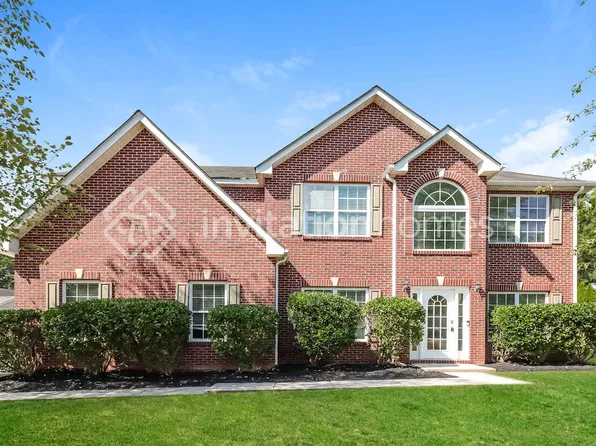 4968 Locherby Dr, Fairburn, GA 30213