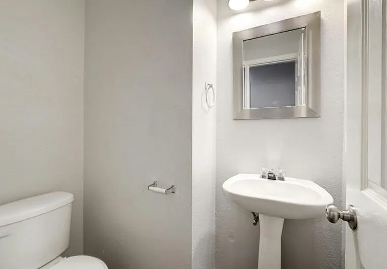 1017 Doras Dr — Photo 23