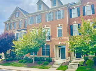 43157 Clarendon Sq, Ashburn, VA 20148