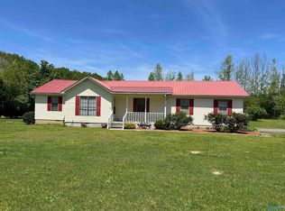 450 Reed Rd, Guntersville, AL 35976