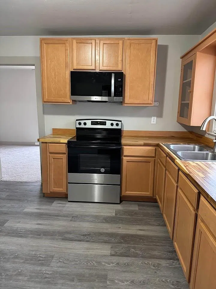2 bed, 1.0 bath, 680 sqft, $1,100 — Photo 4