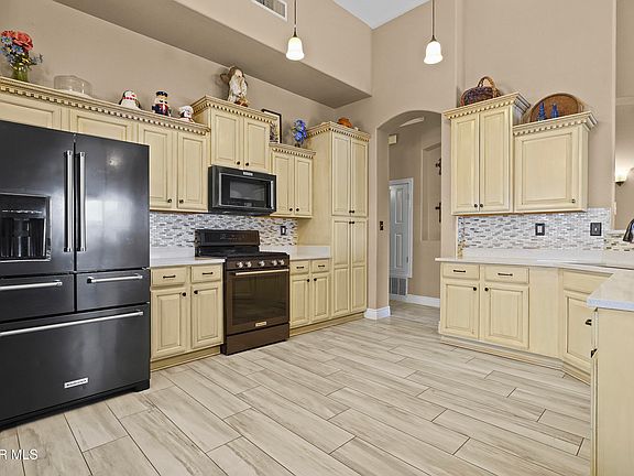 2nd image of 5552 Gustavo Madrid Ln
