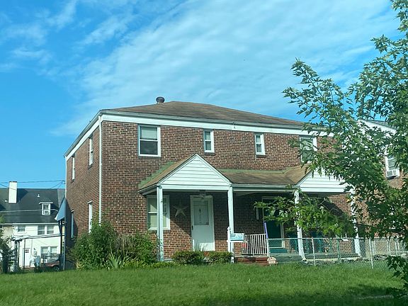 3rd image of 2526 Liberty Pkwy